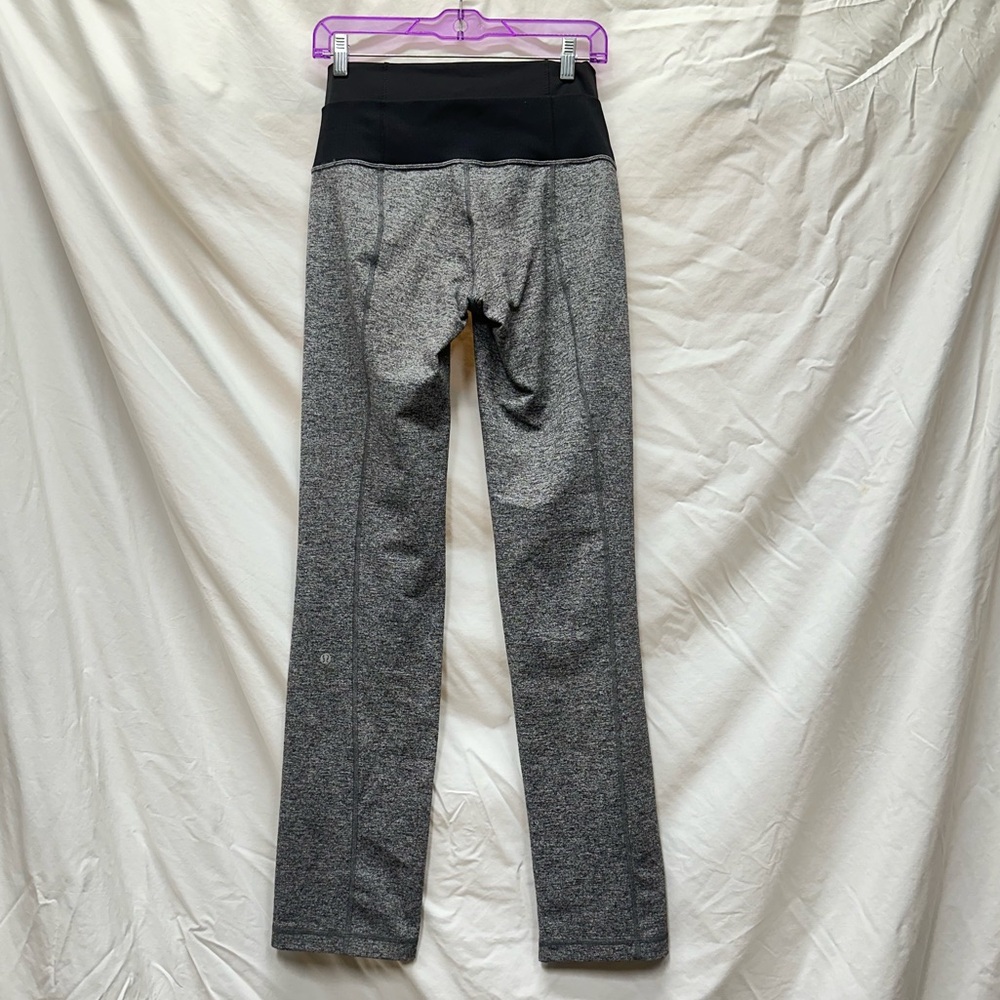 Women’s LuLuLemon Gray and Black Straight Up Pants Size 8 - Picture 7 of 12